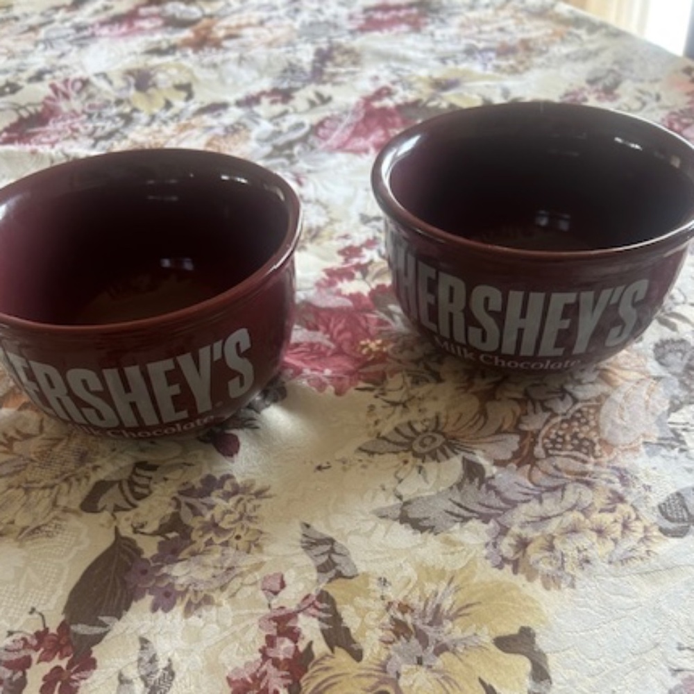 Ice cream/cereal bowls, Hershey's Milk Chocolate